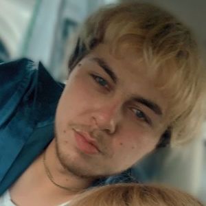 Meet your Posher, Cody